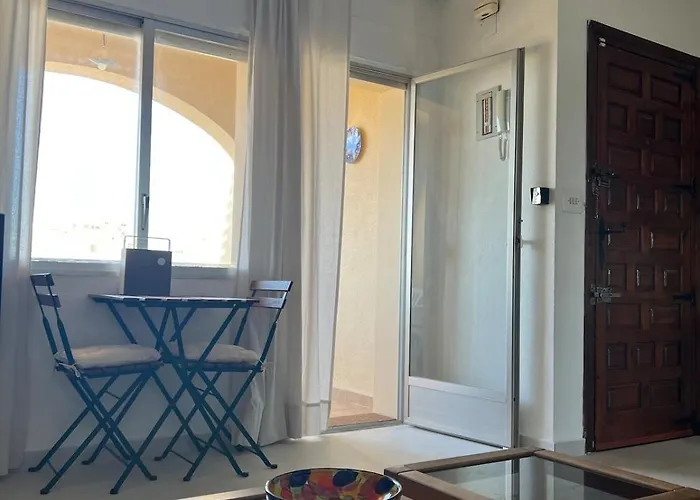 2 Bedroom Golden Park شقة